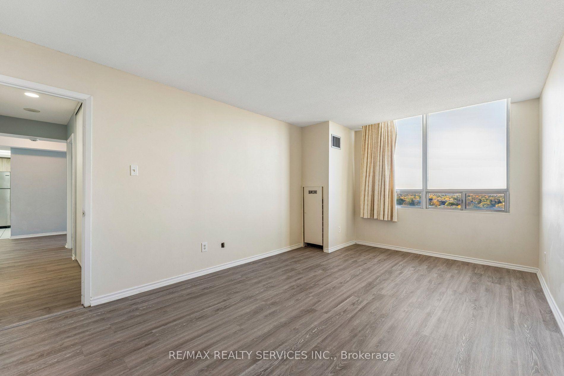 Photo 22 of Unit 1206, 330 Mill Street S, Brampton, Brampton South — HOMEH