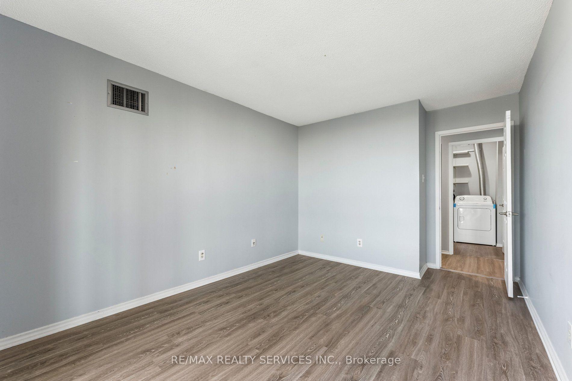 Photo 26 of Unit 1206, 330 Mill Street S, Brampton, Brampton South — HOMEH