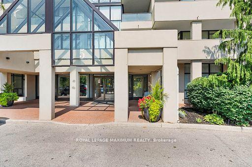 Photo 6 of Unit 717, 5 Rowntree Road, Etobicoke, Mount Olive-Silverstone-Jamestown — HOMEH