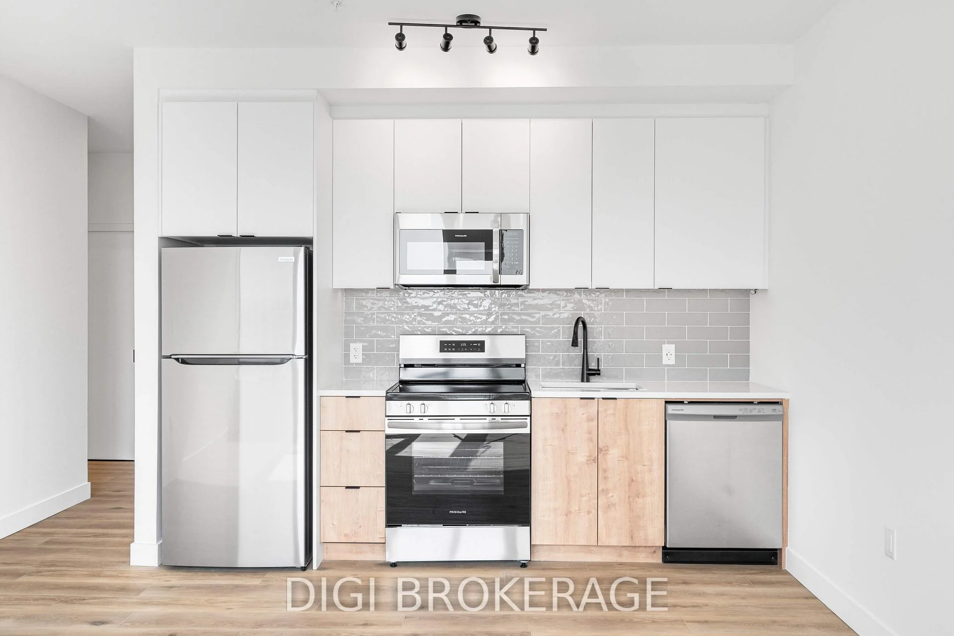 Photo 17 of Unit 101, 1600 James Naismith Drive, Ottawa, Pineview — HOMEH