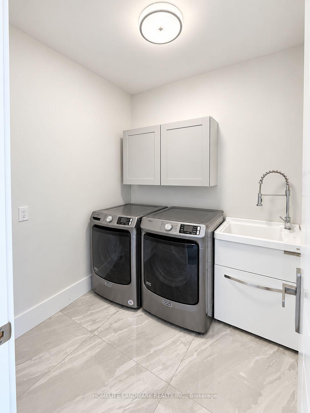 Photo 25 of 15 Wenonah Drive, Mississauga, Port Credit — HOMEH