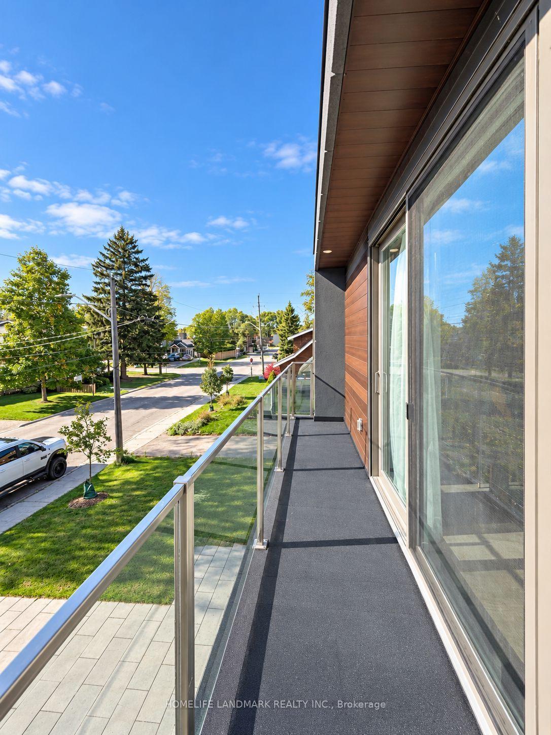 Photo 30 of 15 Wenonah Drive, Mississauga, Port Credit — HOMEH
