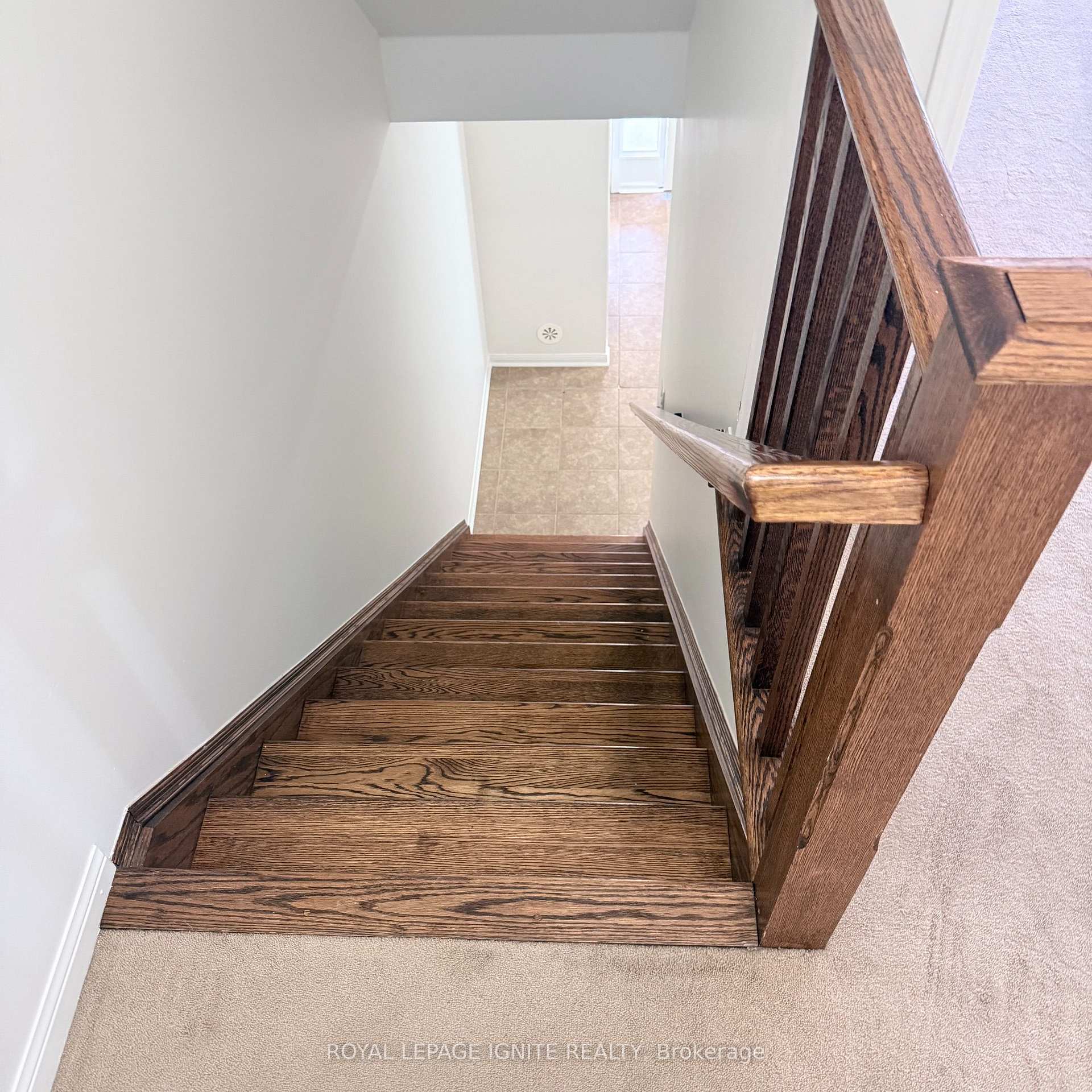 Photo 5 of 1026 Parmenter Point, Milton, Willmott — HOMEH
