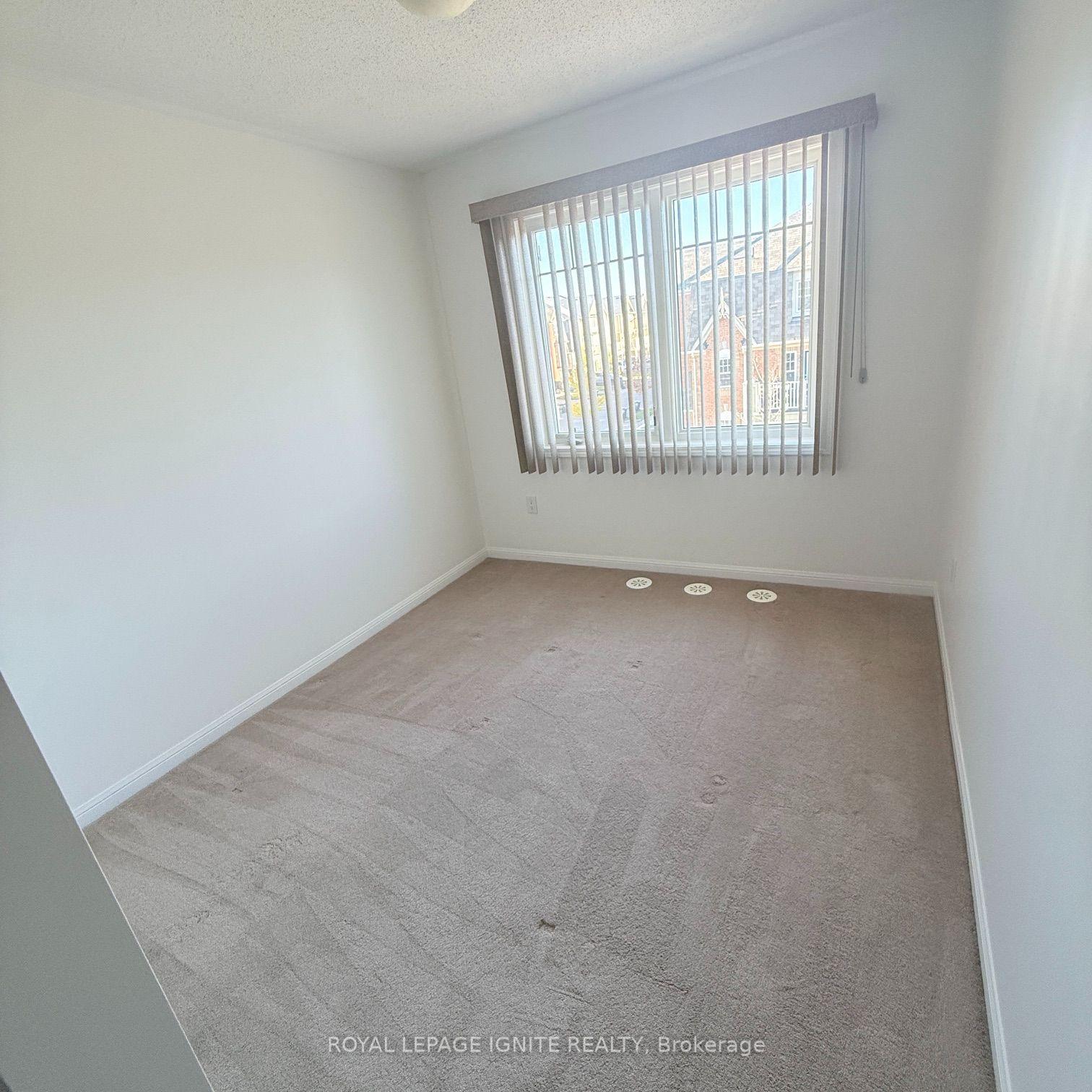 Photo 12 of 1026 Parmenter Point, Milton, Willmott — HOMEH