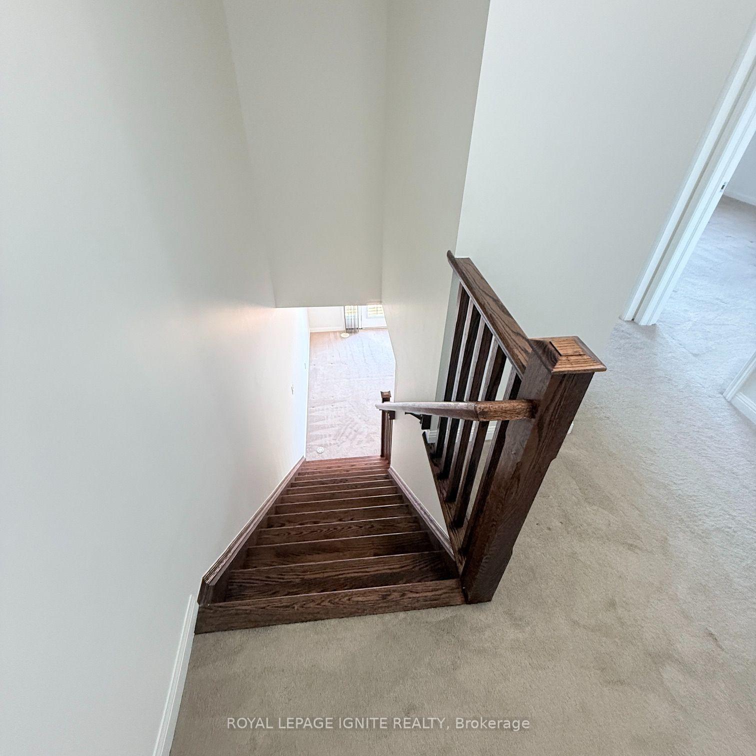 Photo 13 of 1026 Parmenter Point, Milton, Willmott — HOMEH
