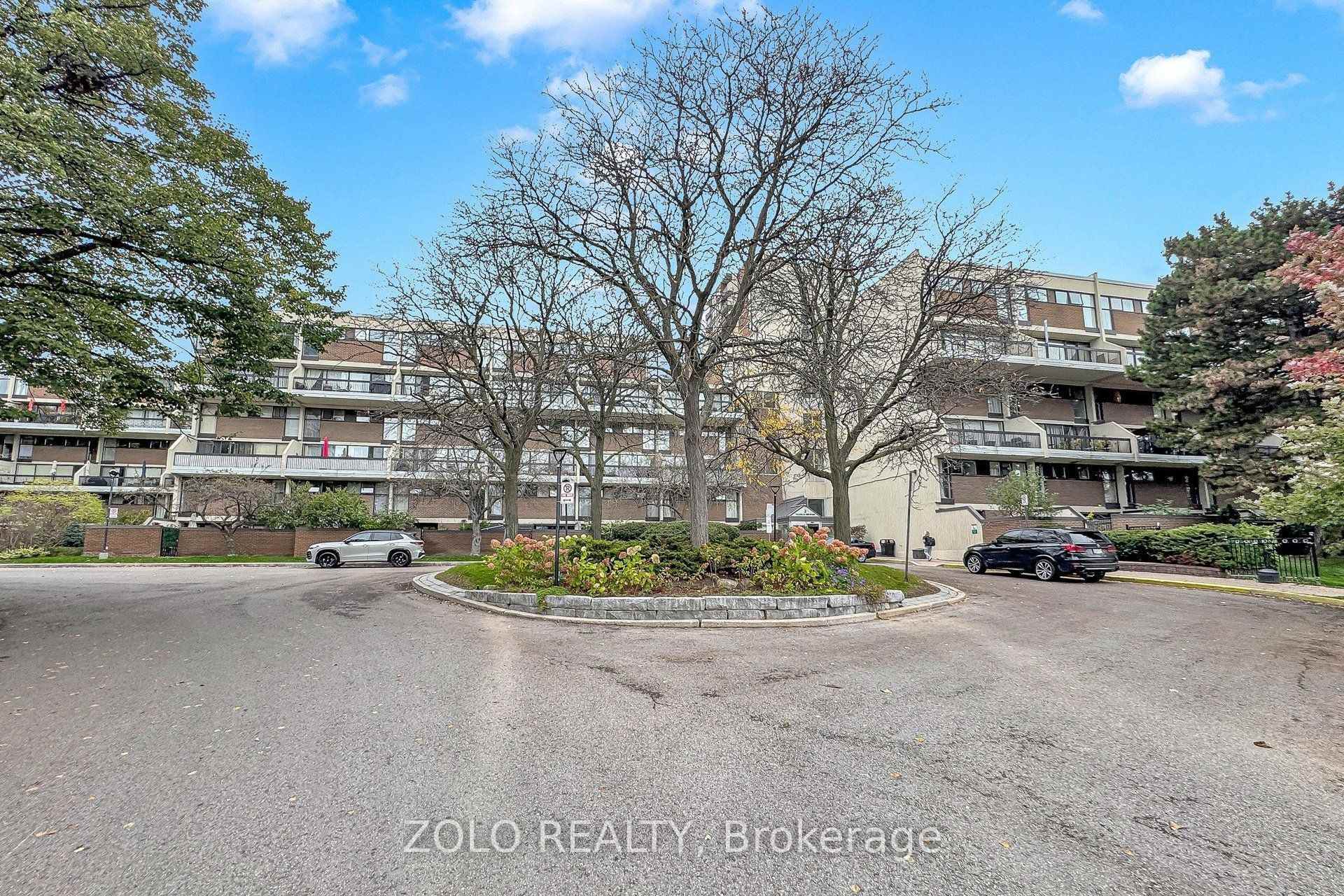 Photo 3 of Unit 247C, 2 Valhalla Inn Road, Etobicoke, Islington-City Centre West — HOMEH