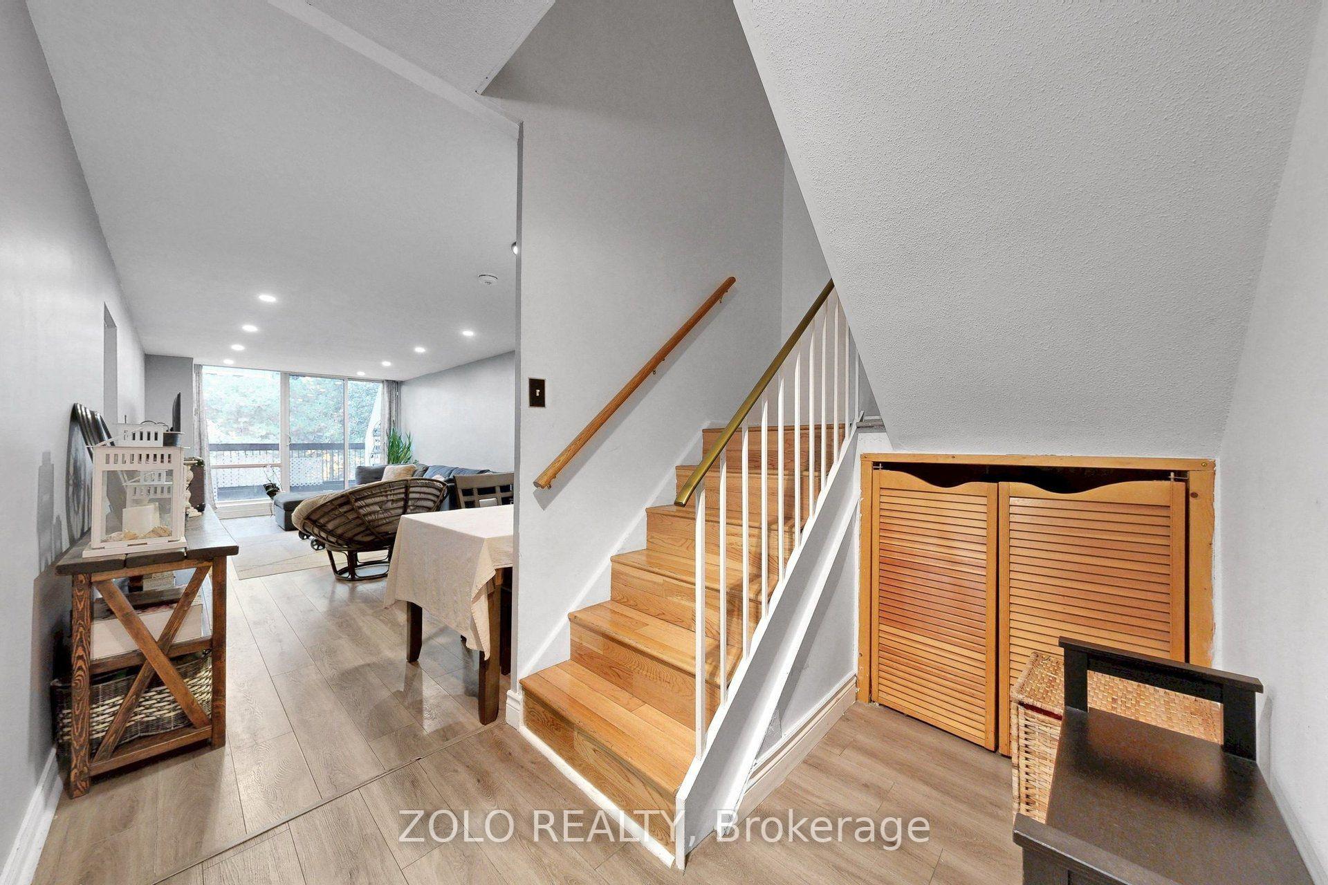 Photo 9 of Unit 247C, 2 Valhalla Inn Road, Etobicoke, Islington-City Centre West — HOMEH