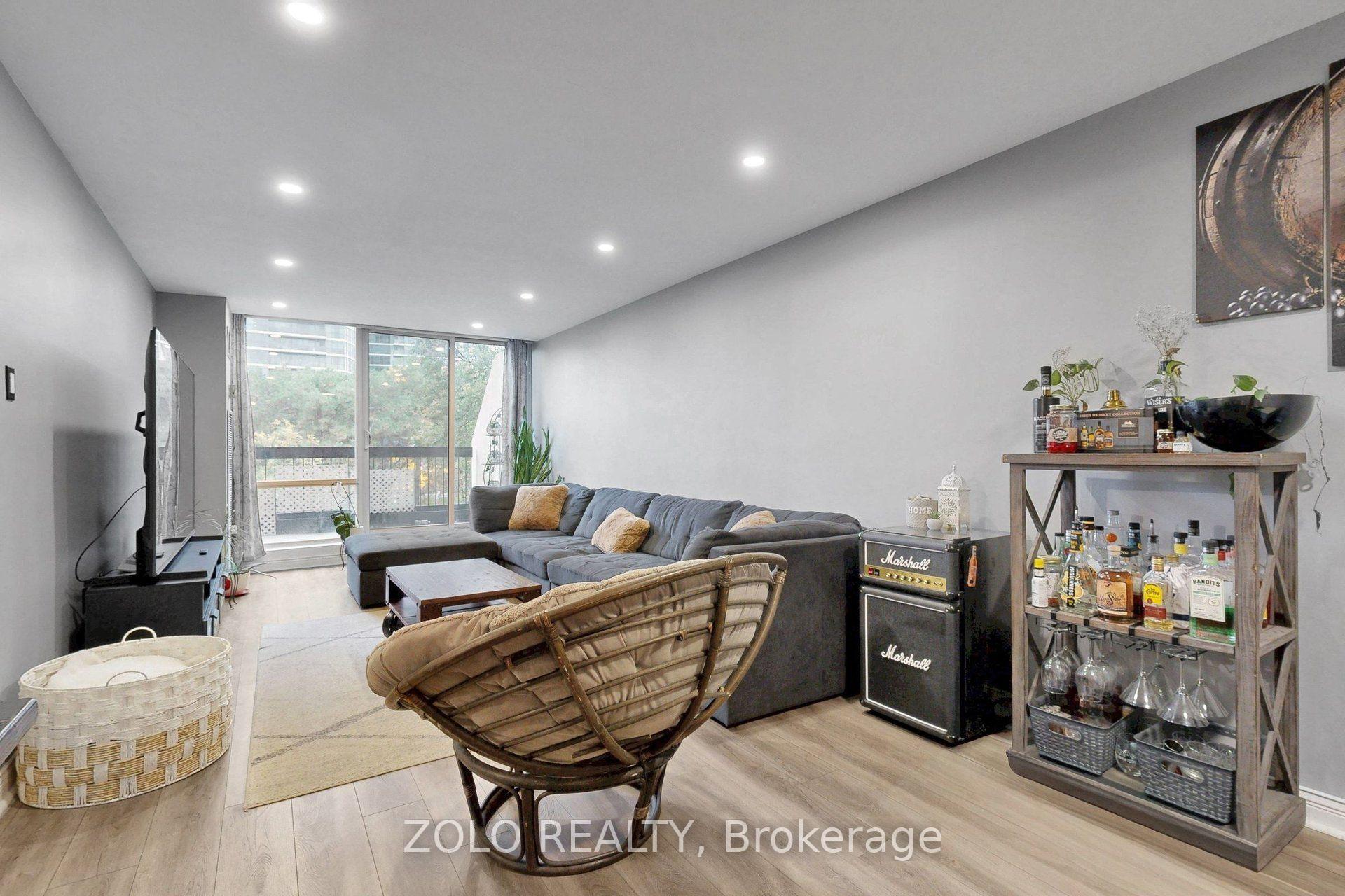 Photo 12 of Unit 247C, 2 Valhalla Inn Road, Etobicoke, Islington-City Centre West — HOMEH
