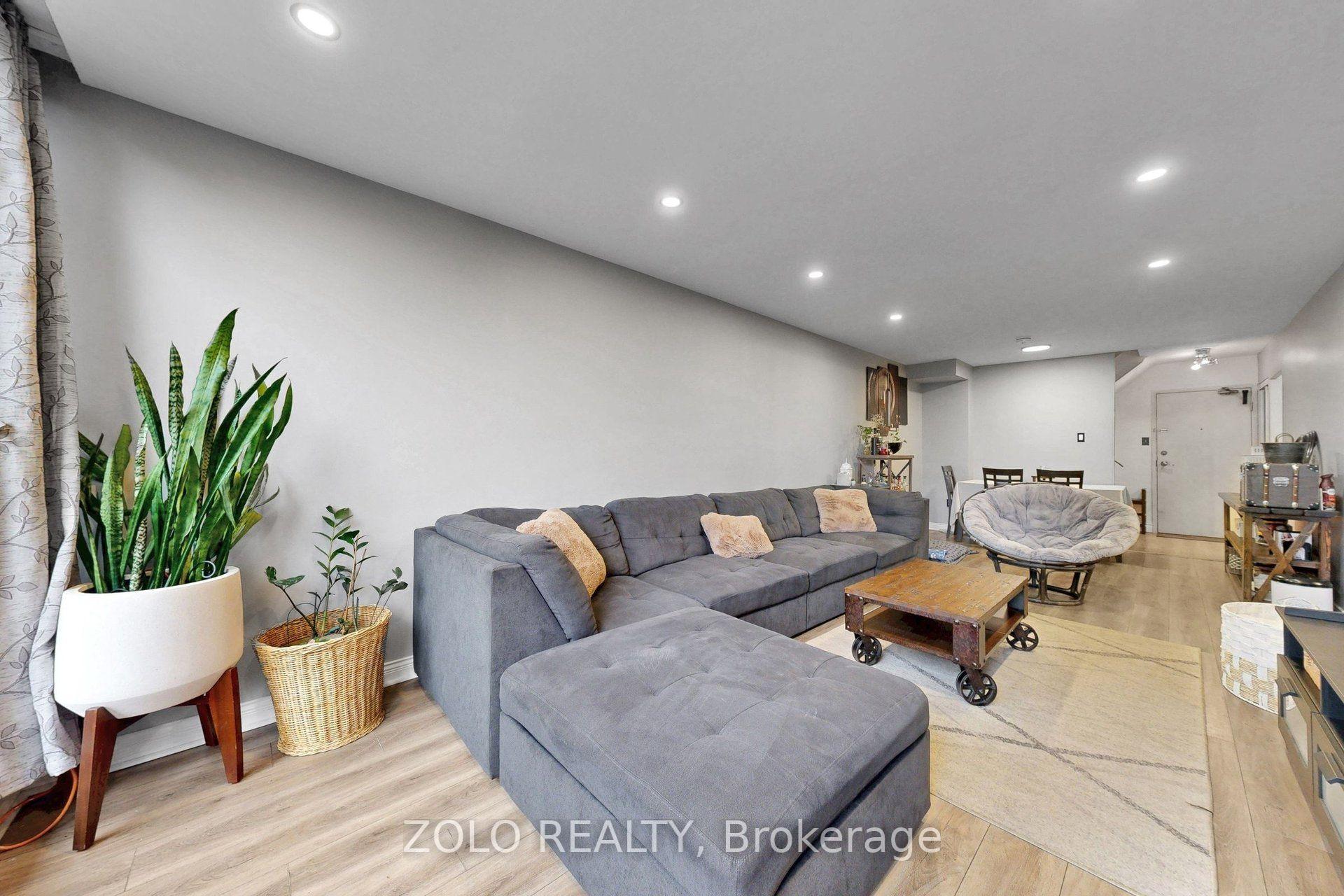 Photo 14 of Unit 247C, 2 Valhalla Inn Road, Etobicoke, Islington-City Centre West — HOMEH