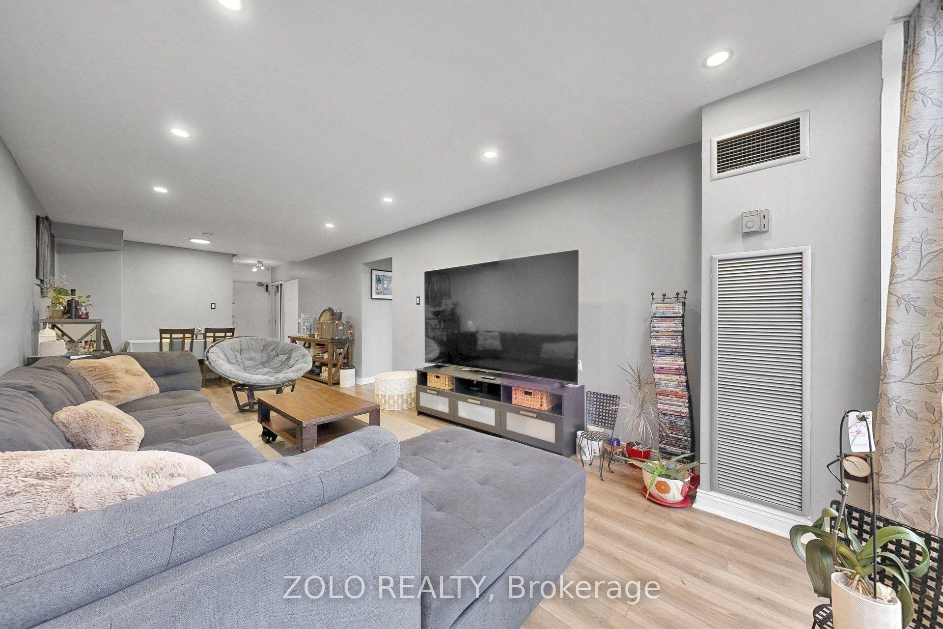 Photo 15 of Unit 247C, 2 Valhalla Inn Road, Etobicoke, Islington-City Centre West — HOMEH