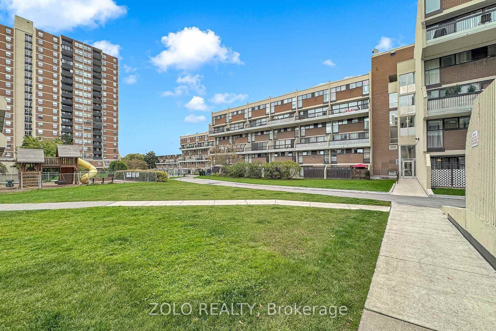 Photo 48 of Unit 247C, 2 Valhalla Inn Road, Etobicoke, Islington-City Centre West — HOMEH
