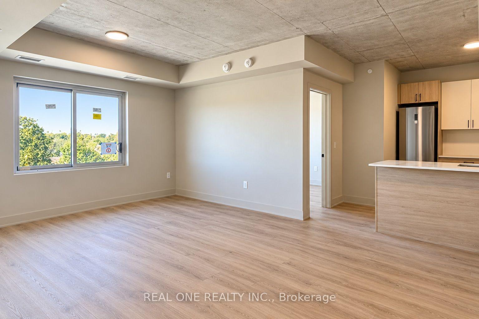 Photo 6 of Unit 511, 810 King Street W, Hamilton, Westdale — HOMEH