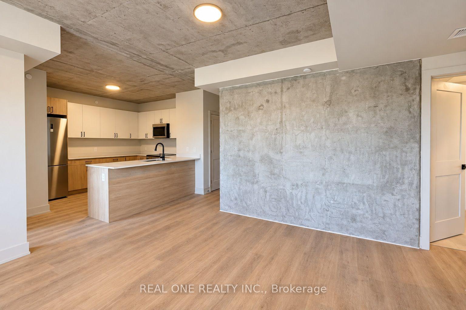 Photo 14 of Unit 511, 810 King Street W, Hamilton, Westdale — HOMEH