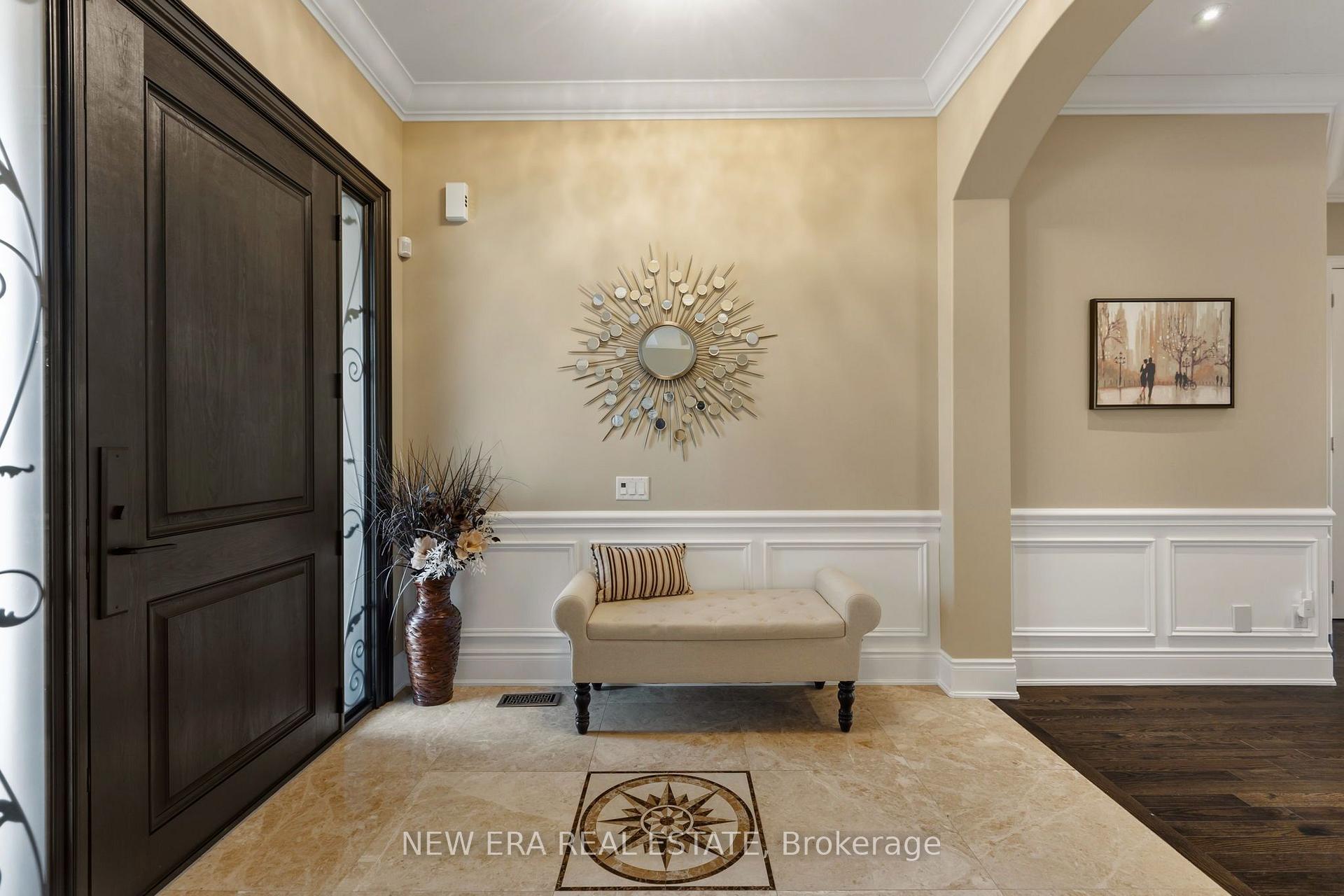 Photo 4 of 193 Lady Nadia Drive, Vaughan, Patterson — HOMEH