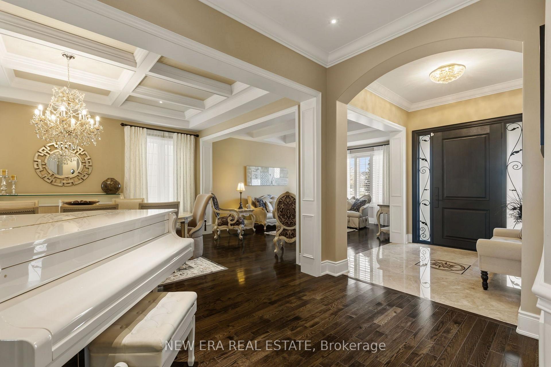 Photo 5 of 193 Lady Nadia Drive, Vaughan, Patterson — HOMEH