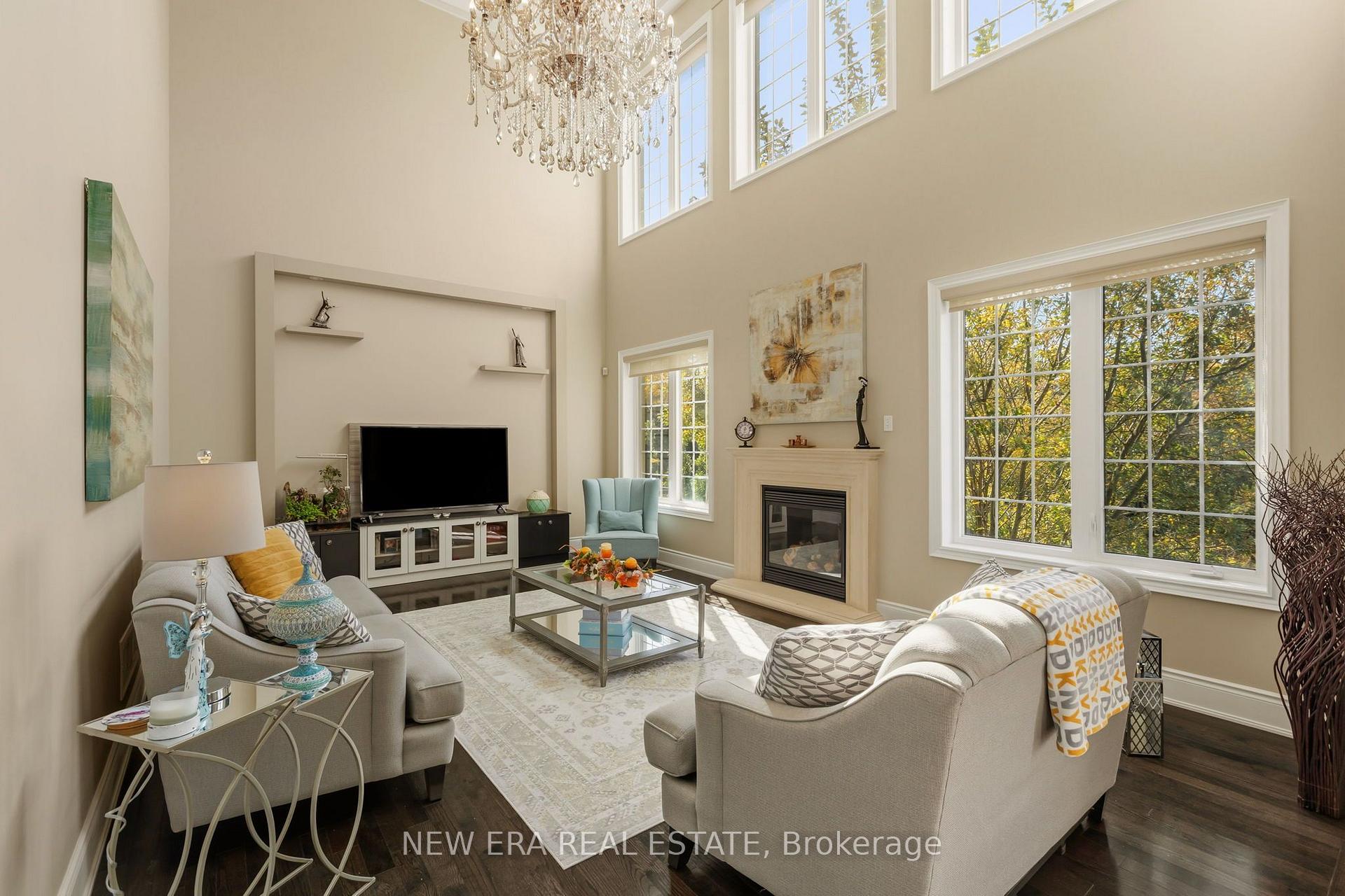 Photo 7 of 193 Lady Nadia Drive, Vaughan, Patterson — HOMEH