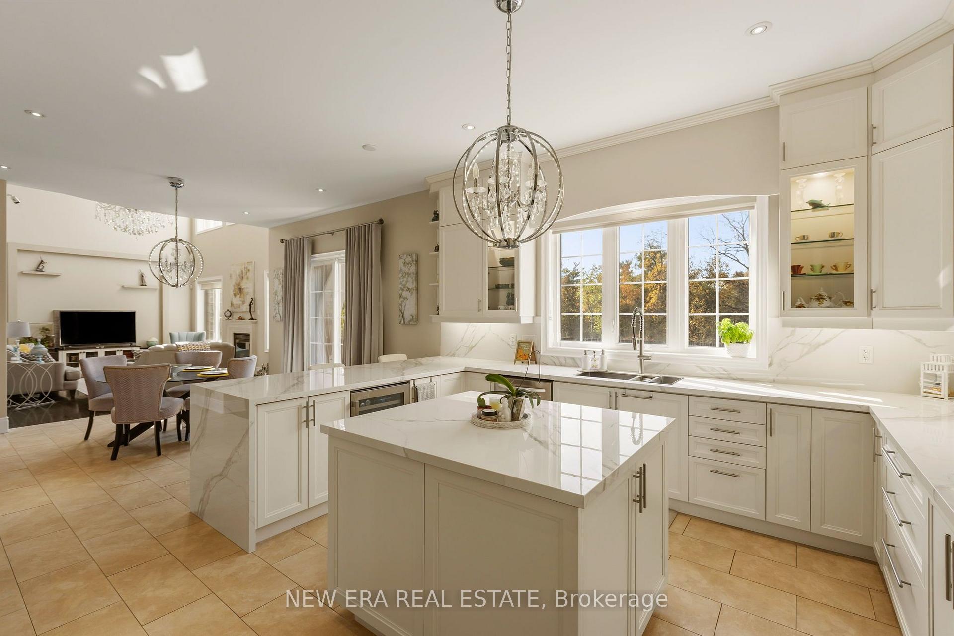 Photo 14 of 193 Lady Nadia Drive, Vaughan, Patterson — HOMEH