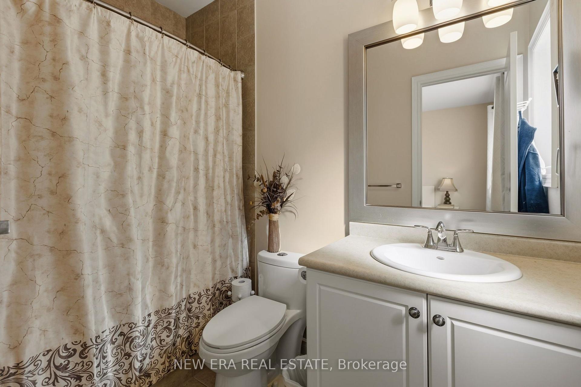 Photo 33 of 193 Lady Nadia Drive, Vaughan, Patterson — HOMEH