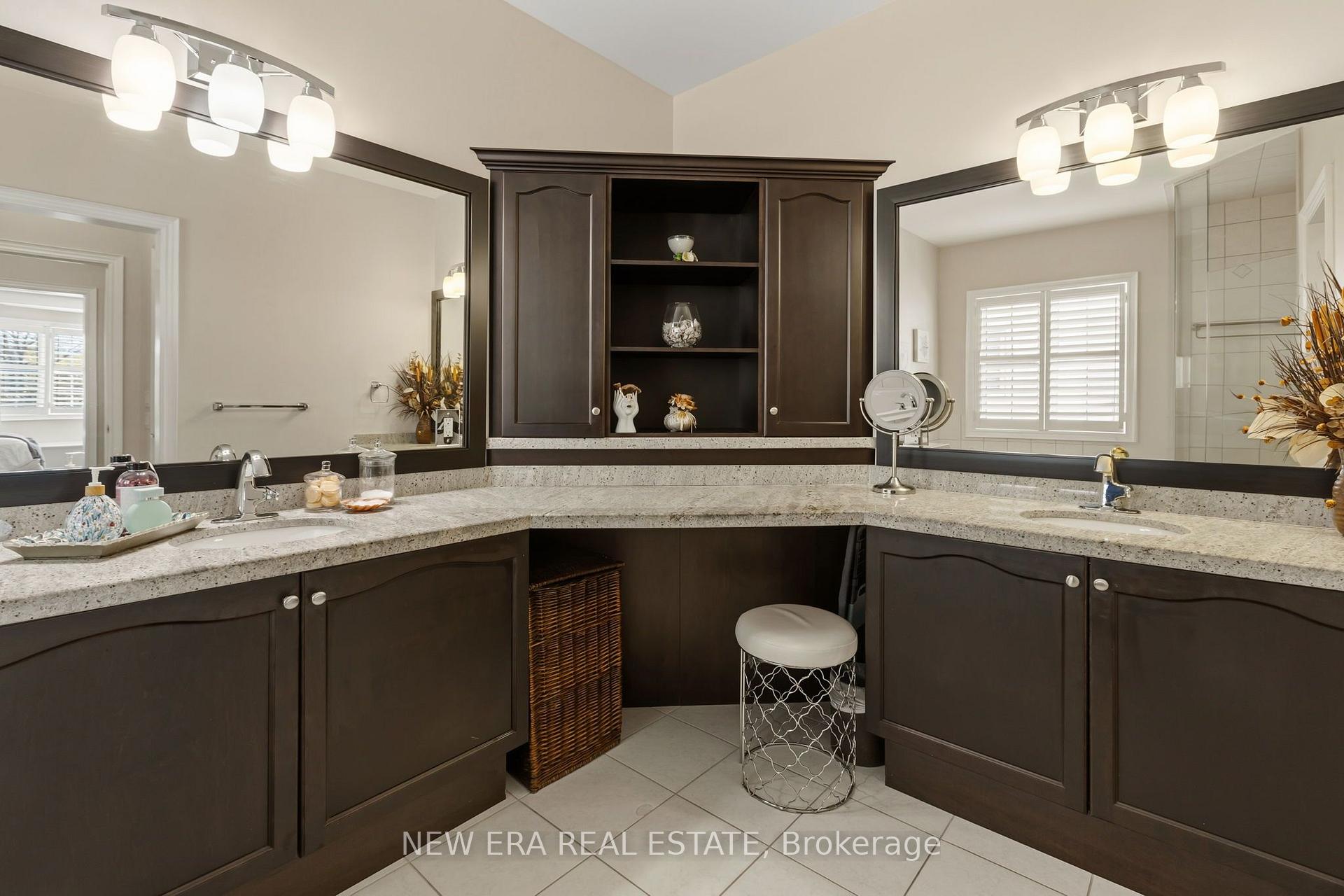 Photo 37 of 193 Lady Nadia Drive, Vaughan, Patterson — HOMEH