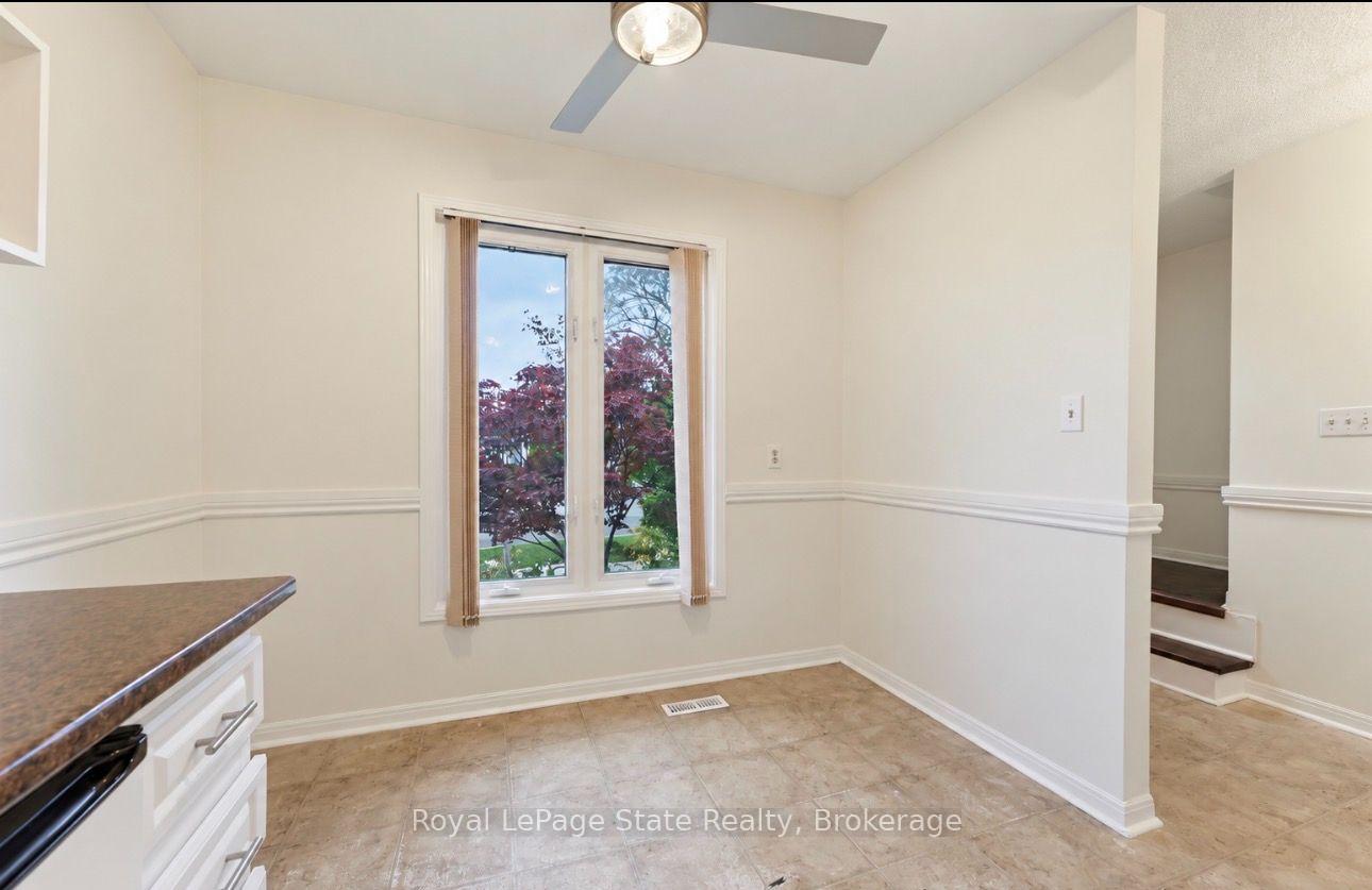 Photo 10 of 2324 Middlesmoor Crescent, Burlington, Brant Hills — HOMEH