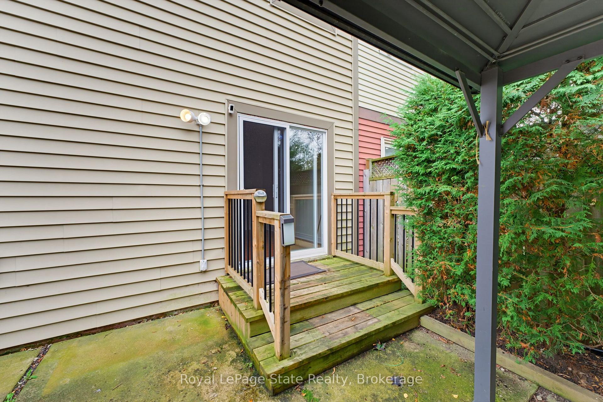 Photo 30 of 2324 Middlesmoor Crescent, Burlington, Brant Hills — HOMEH