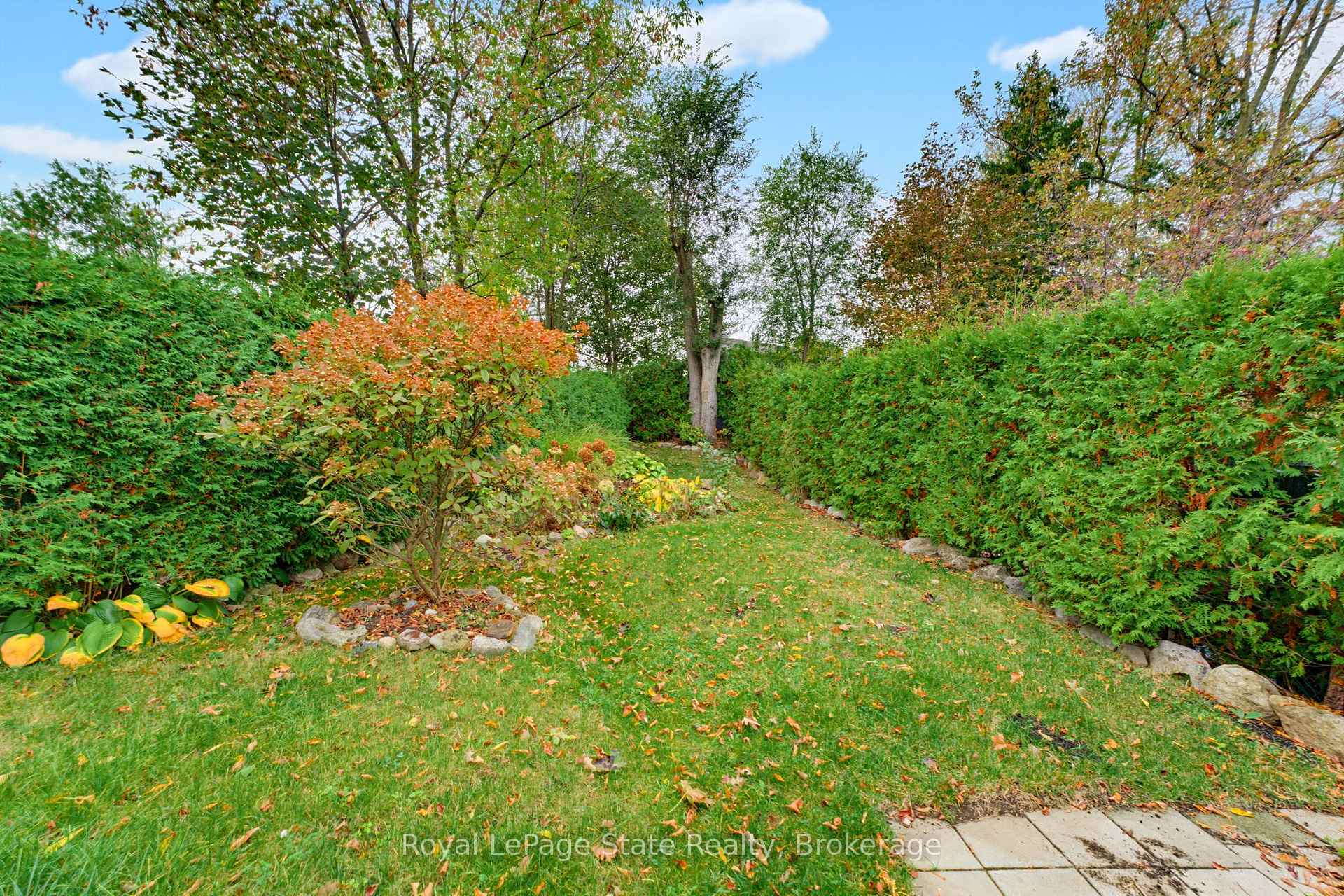 Photo 33 of 2324 Middlesmoor Crescent, Burlington, Brant Hills — HOMEH