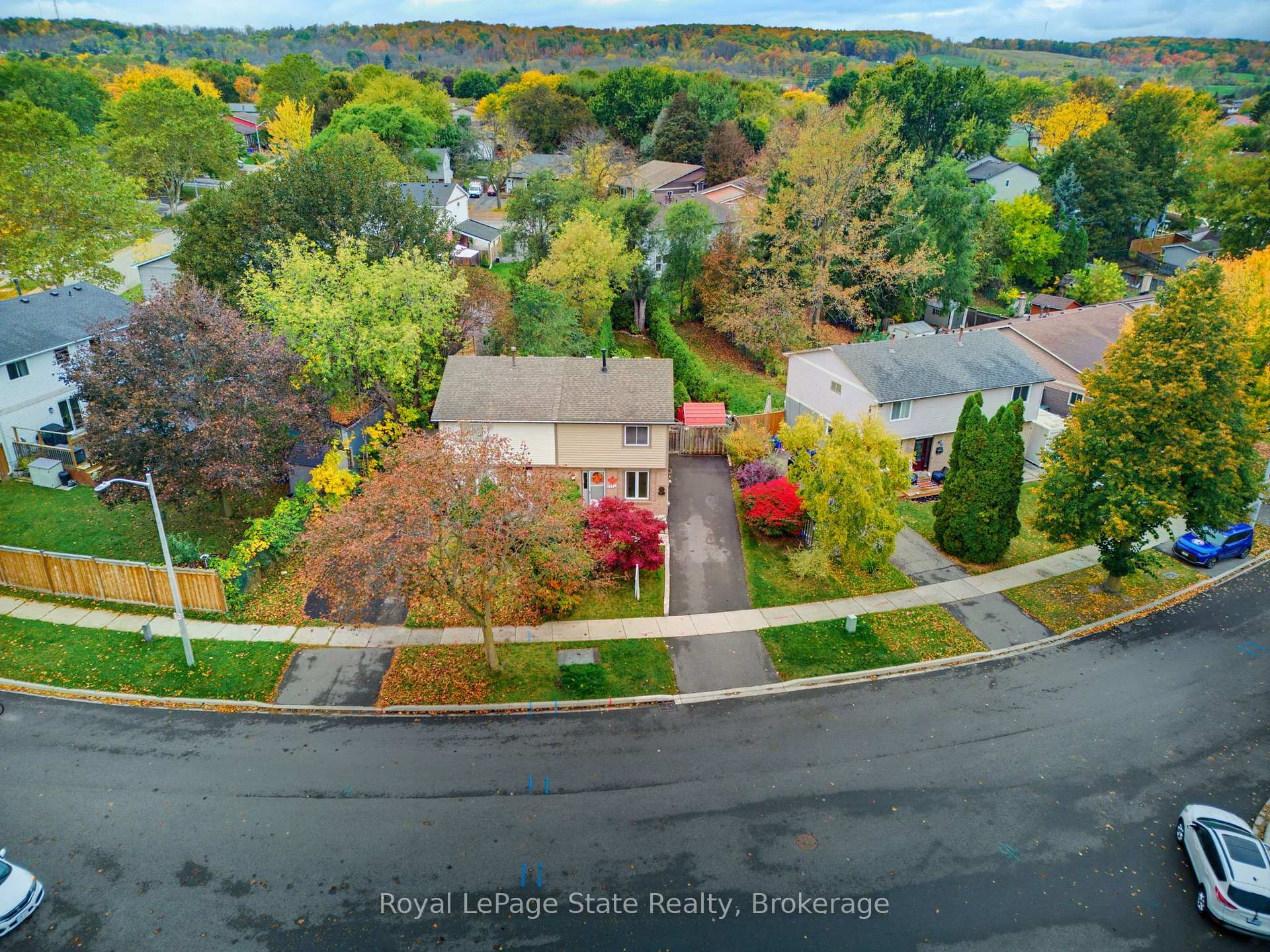 Photo 37 of 2324 Middlesmoor Crescent, Burlington, Brant Hills — HOMEH