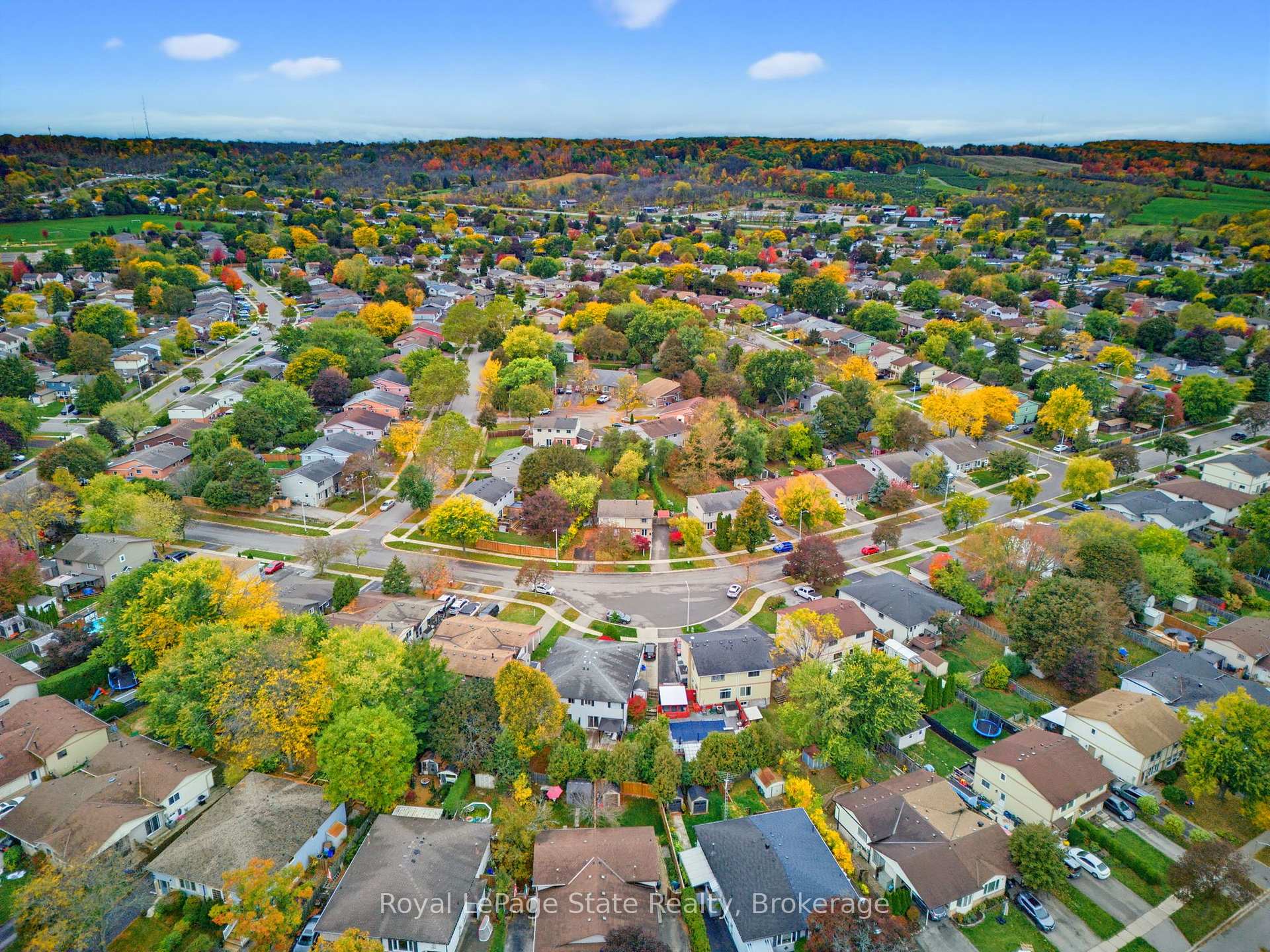 Photo 43 of 2324 Middlesmoor Crescent, Burlington, Brant Hills — HOMEH