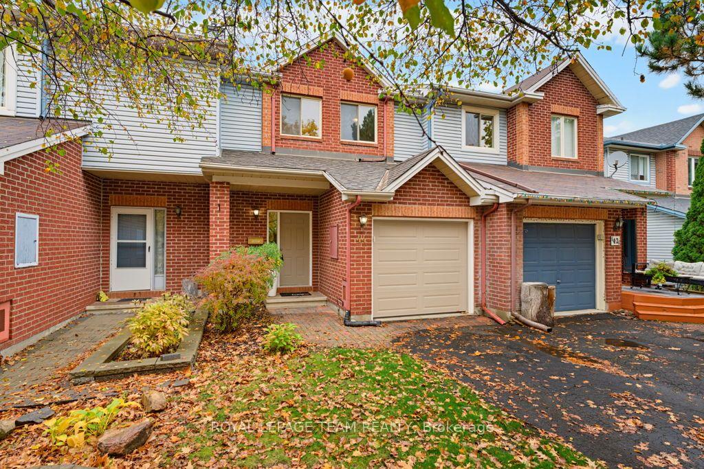Photo 2 of 44 jackman Terrace, Ottawa, Kanata - Katimavik — HOMEH