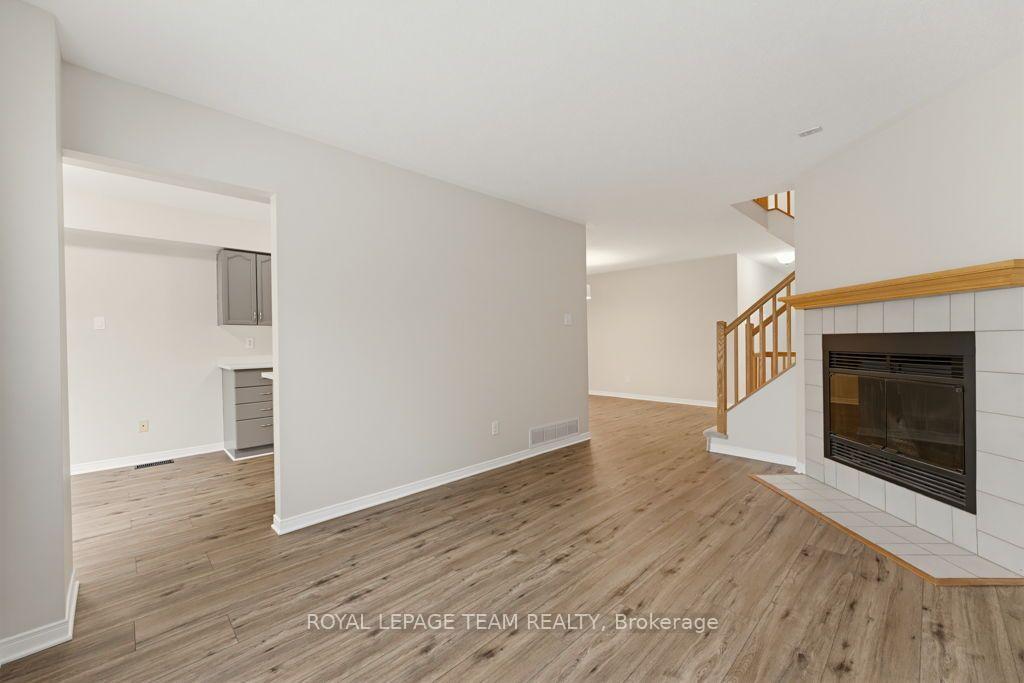 Photo 11 of 44 jackman Terrace, Ottawa, Kanata - Katimavik — HOMEH