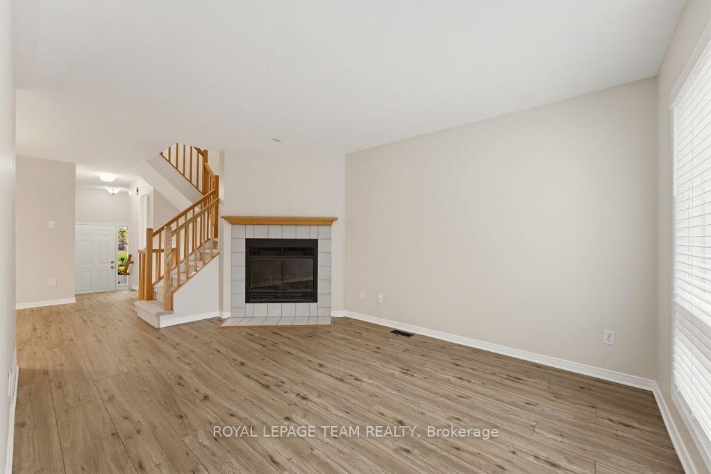 Photo 17 of 44 jackman Terrace, Ottawa, Kanata - Katimavik — HOMEH