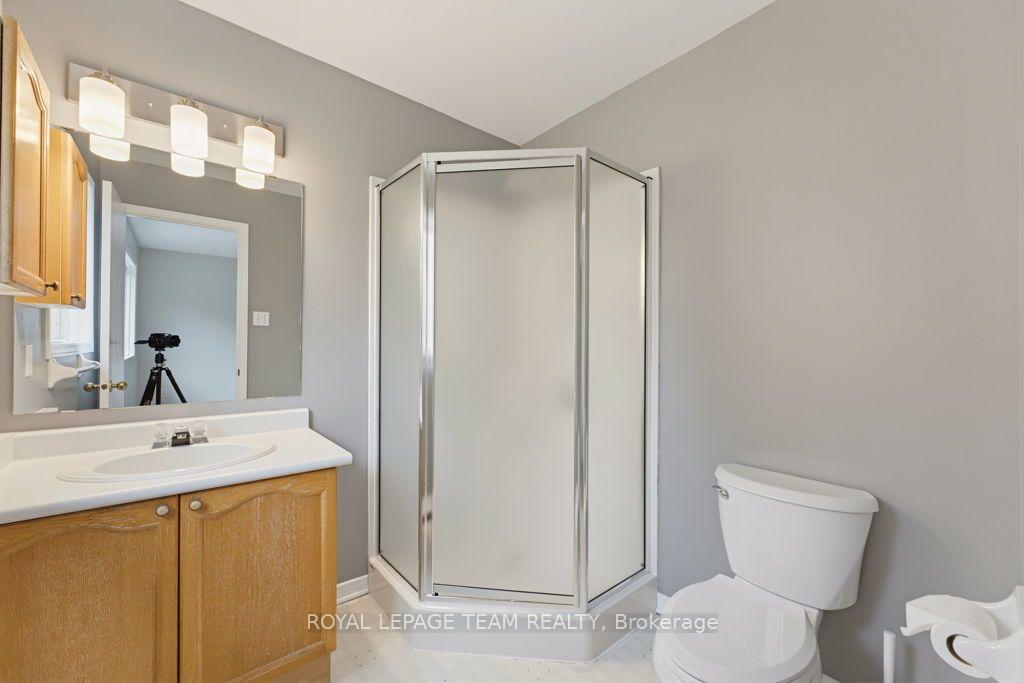 Photo 19 of 44 jackman Terrace, Ottawa, Kanata - Katimavik — HOMEH