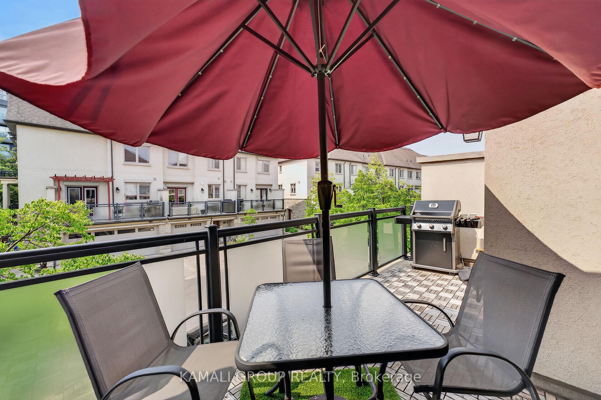 Photo 14 of 39 Beverley Glen Boulevard, Vaughan, Beverley Glen — HOMEH