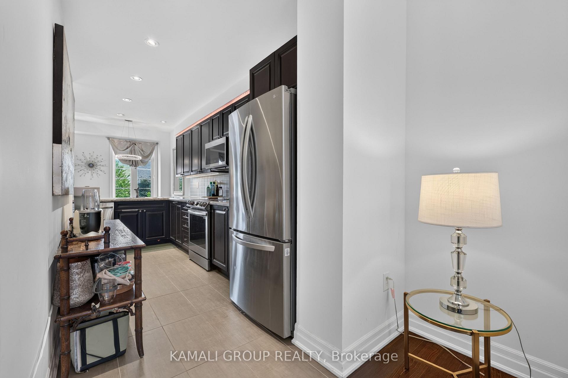 Photo 20 of 39 Beverley Glen Boulevard, Vaughan, Beverley Glen — HOMEH