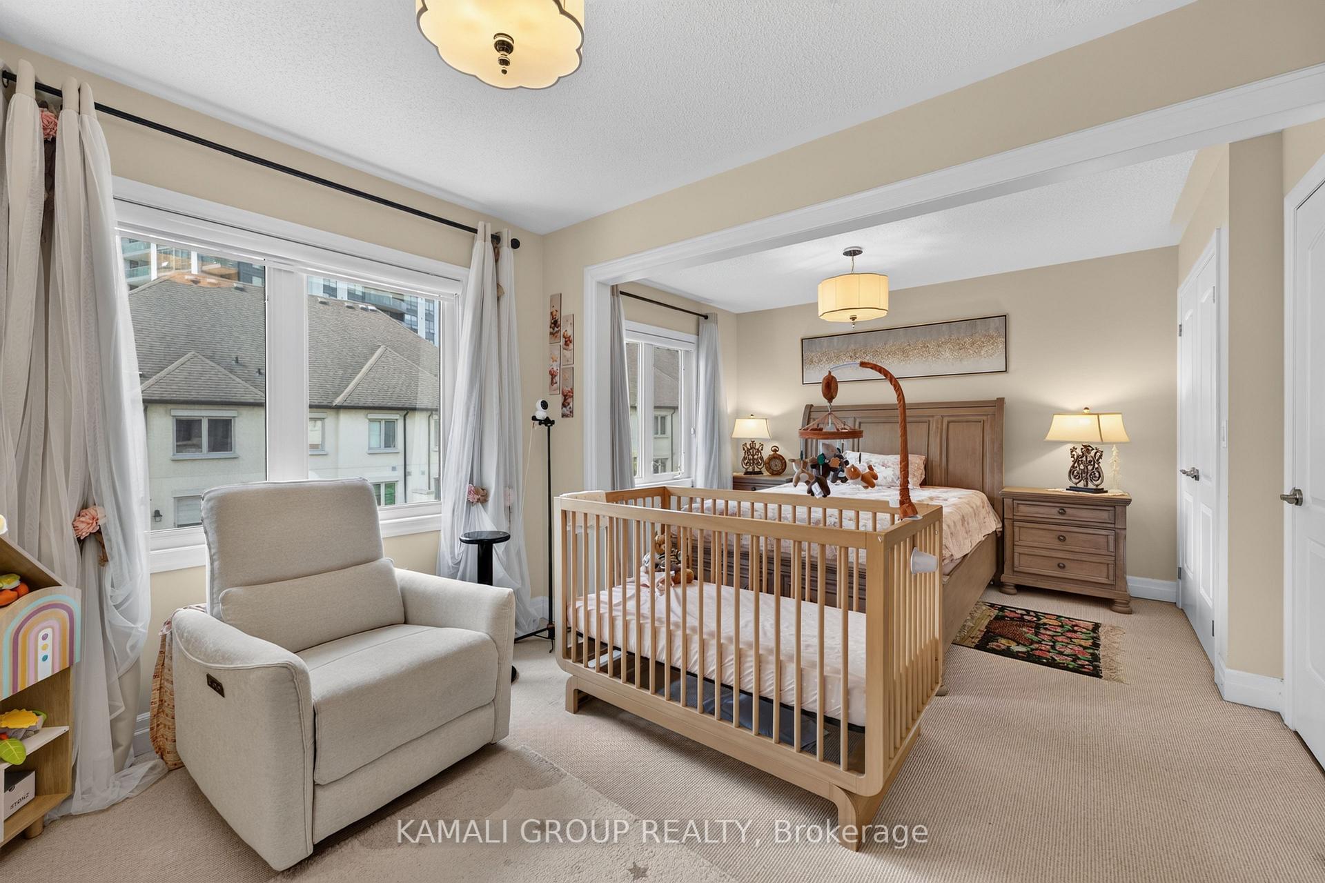 Photo 27 of 39 Beverley Glen Boulevard, Vaughan, Beverley Glen — HOMEH