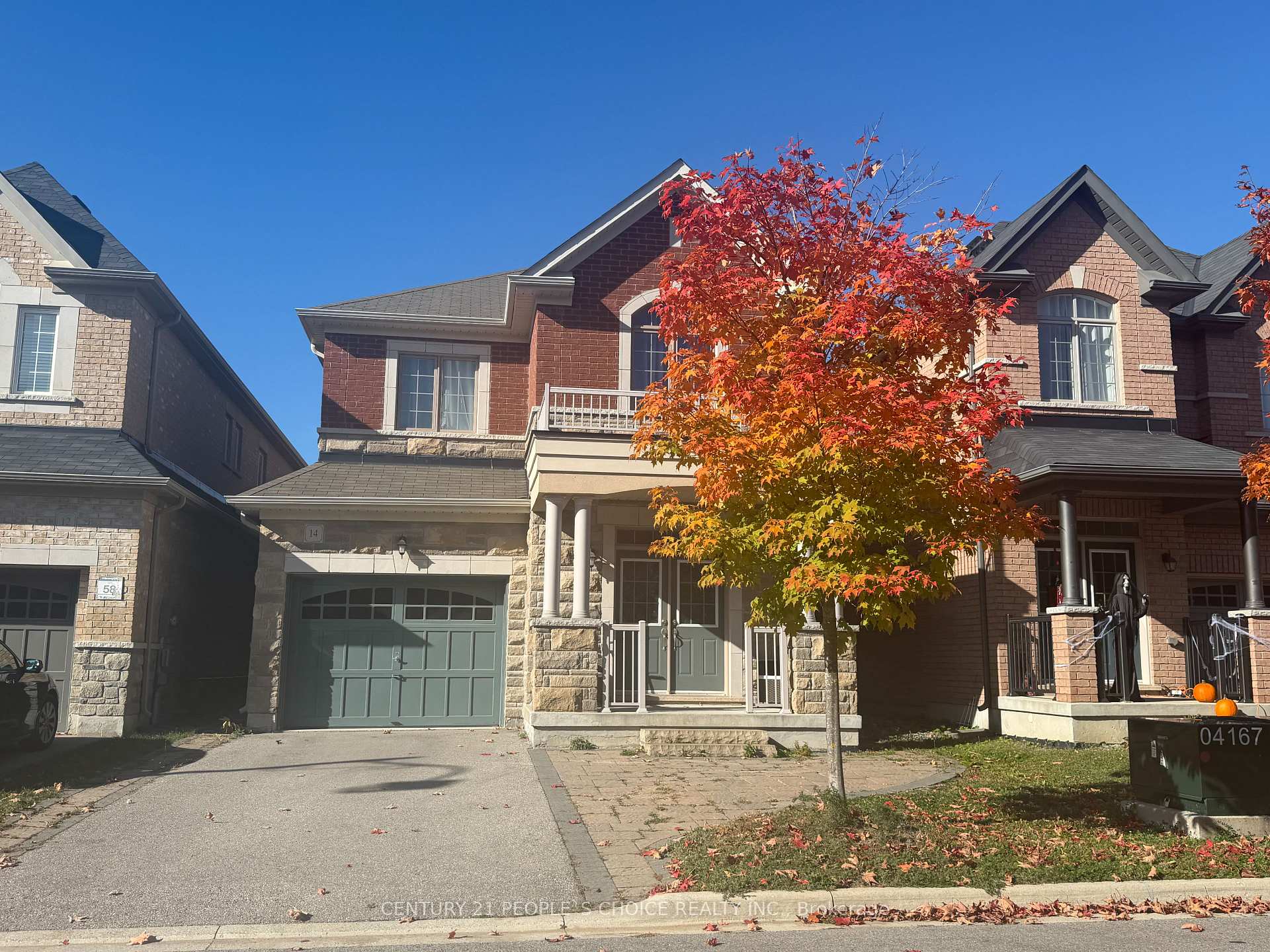 Photo 3 of 14 Beechborough Crescent, East Gwillimbury, Sharon — HOMEH