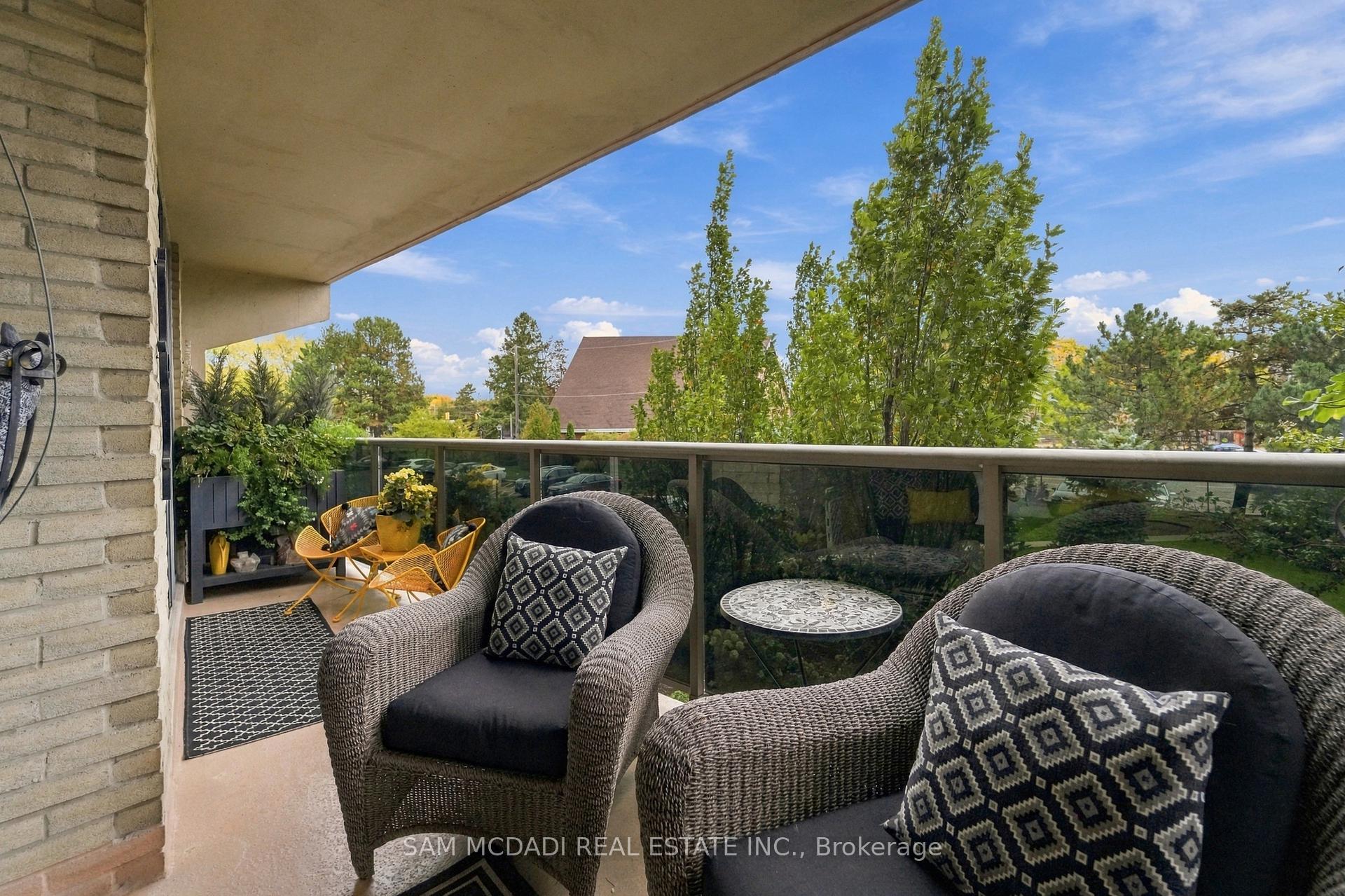 Photo 29 of Unit 206, 812 Burnhamthorpe Road, Etobicoke, Markland Wood — HOMEH