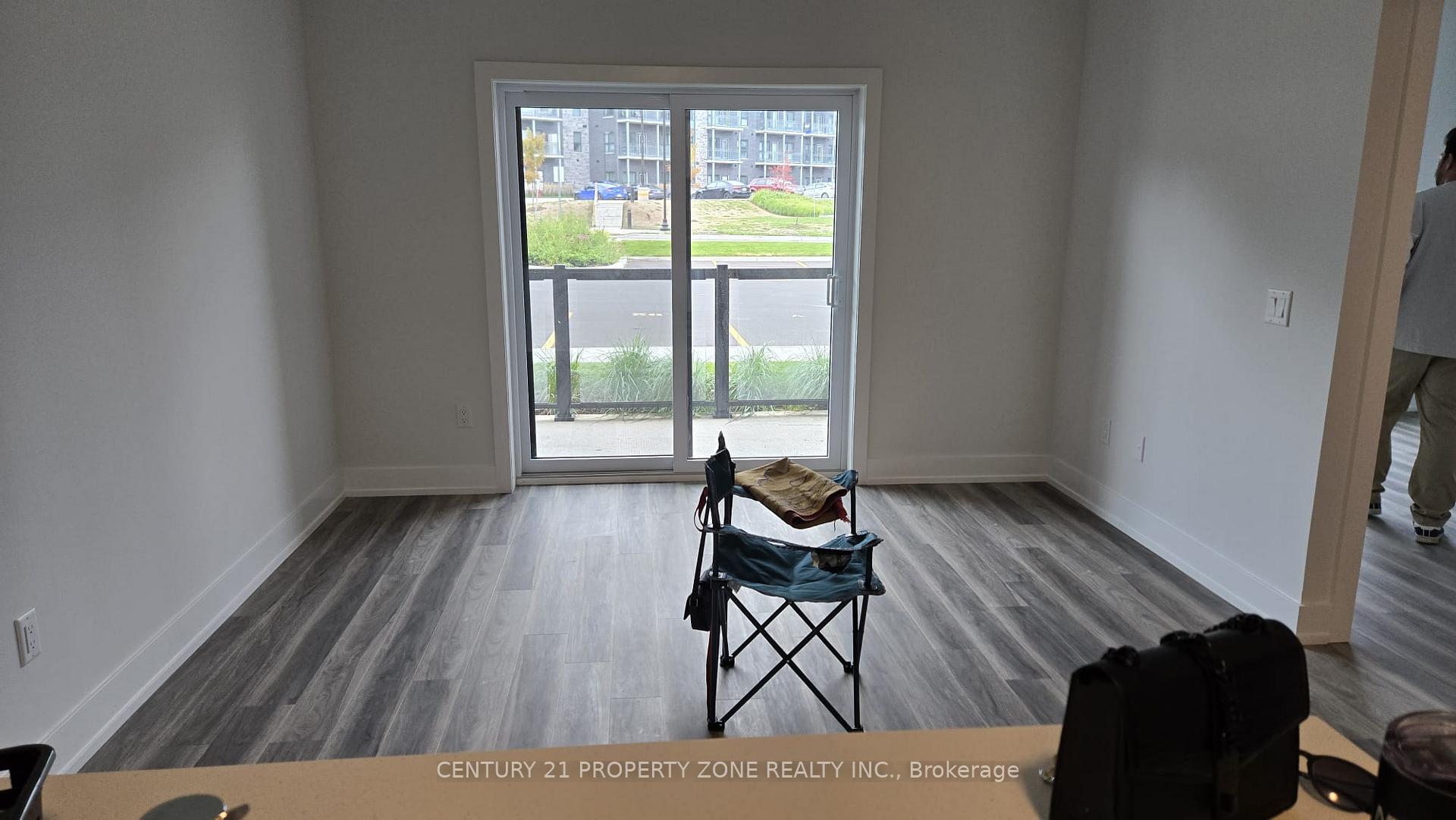 Photo 6 of Unit 116, 1100 Lackner Place S, Kitchener, Grand River North — HOMEH