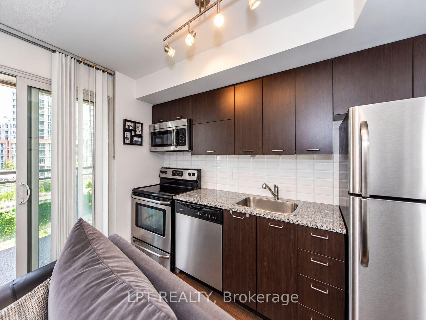 Photo 7 of Unit 420, 38 Joe Shuster Way, Toronto, South Parkdale — HOMEH