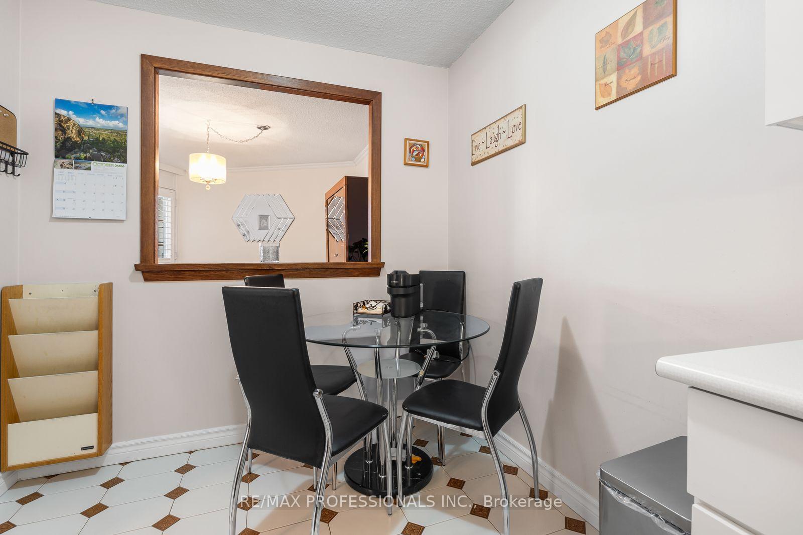 Photo 12 of Unit PH30, 300 Mill Road, Etobicoke, Markland Wood — HOMEH