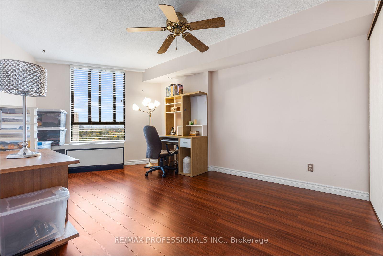 Photo 19 of Unit PH30, 300 Mill Road, Etobicoke, Markland Wood — HOMEH