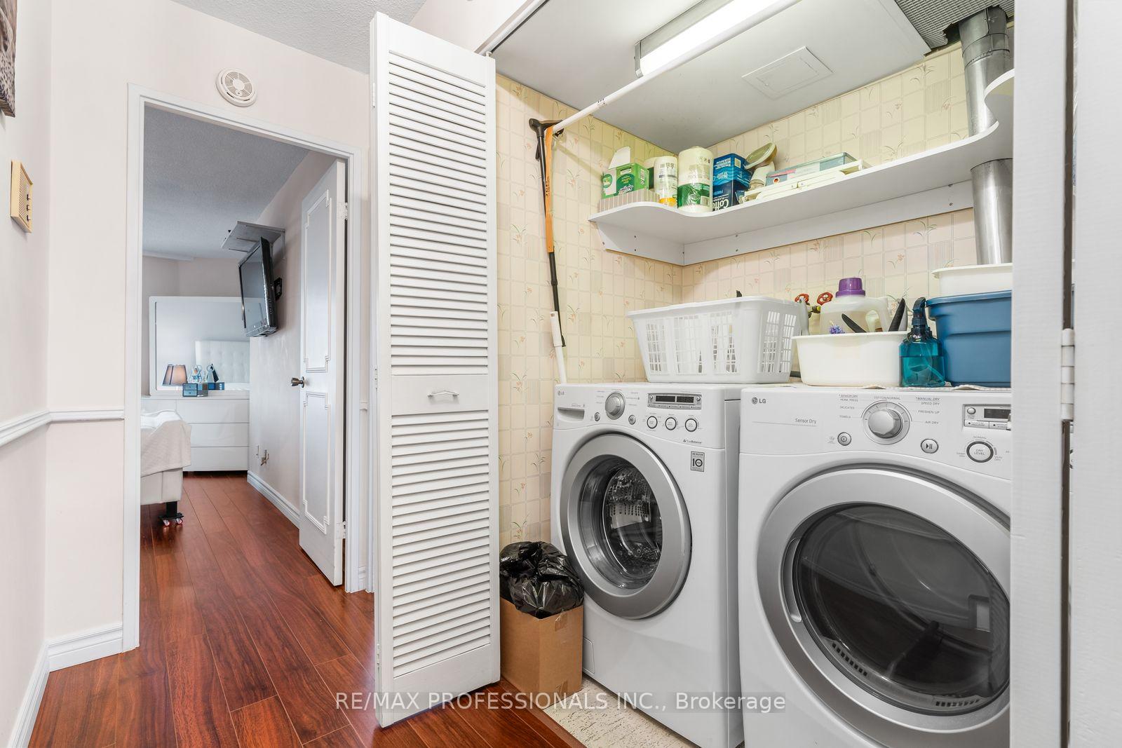 Photo 23 of Unit PH30, 300 Mill Road, Etobicoke, Markland Wood — HOMEH