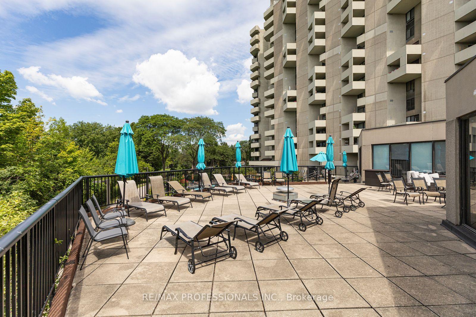 Photo 33 of Unit PH30, 300 Mill Road, Etobicoke, Markland Wood — HOMEH