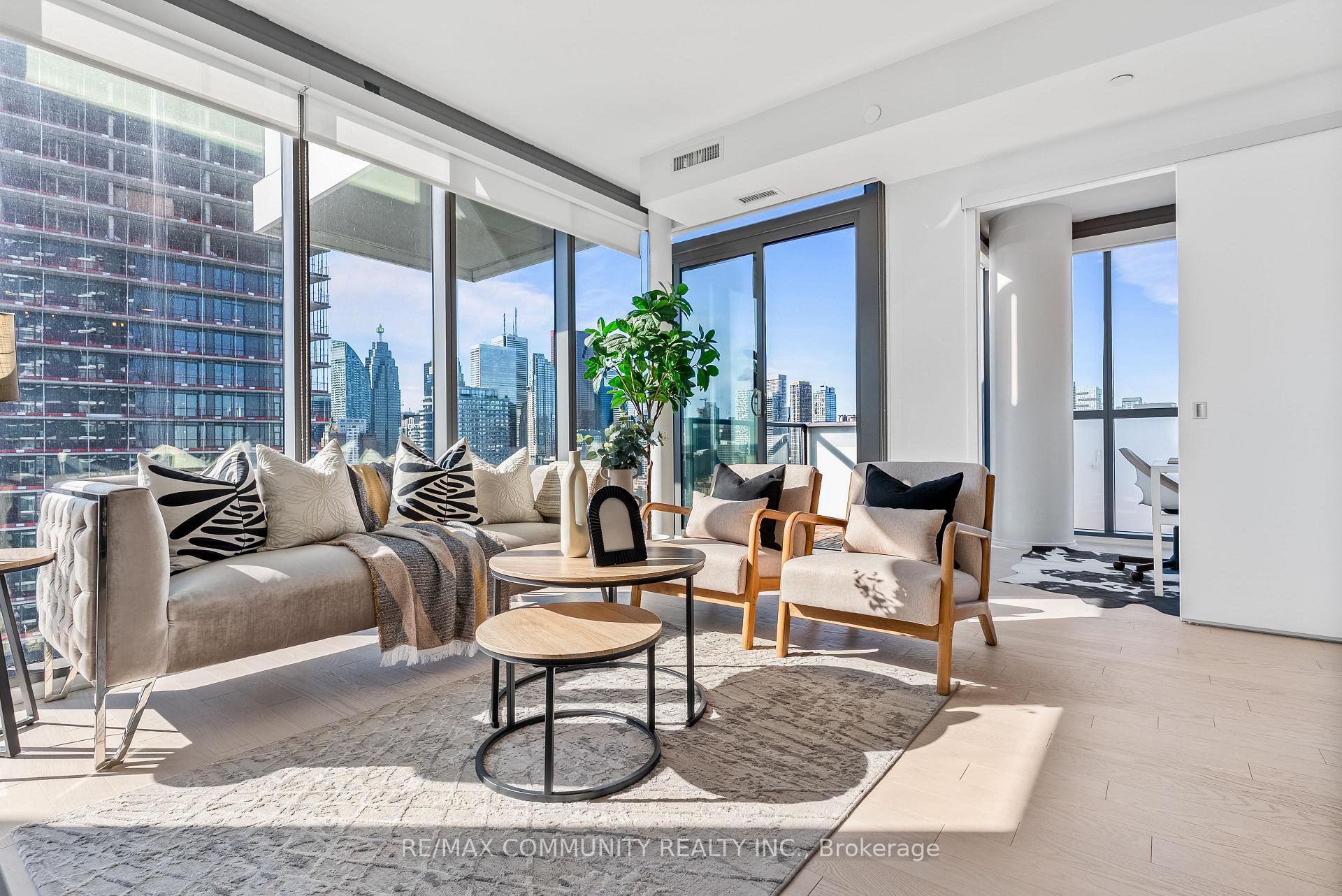 Photo 14 of Unit 2102, 16 Bonnycastle Street, Toronto, Waterfront Communities — HOMEH