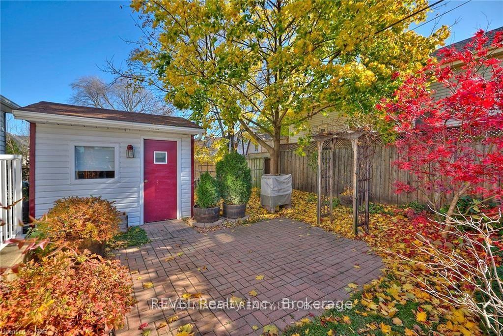 Photo 5 of 4744 Jepson Street, Niagara Falls, Downtown — HOMEH