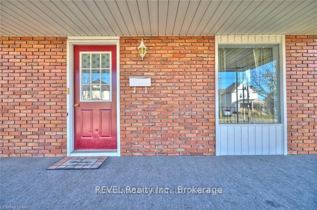 Photo 7 of 4744 Jepson Street, Niagara Falls, Downtown — HOMEH