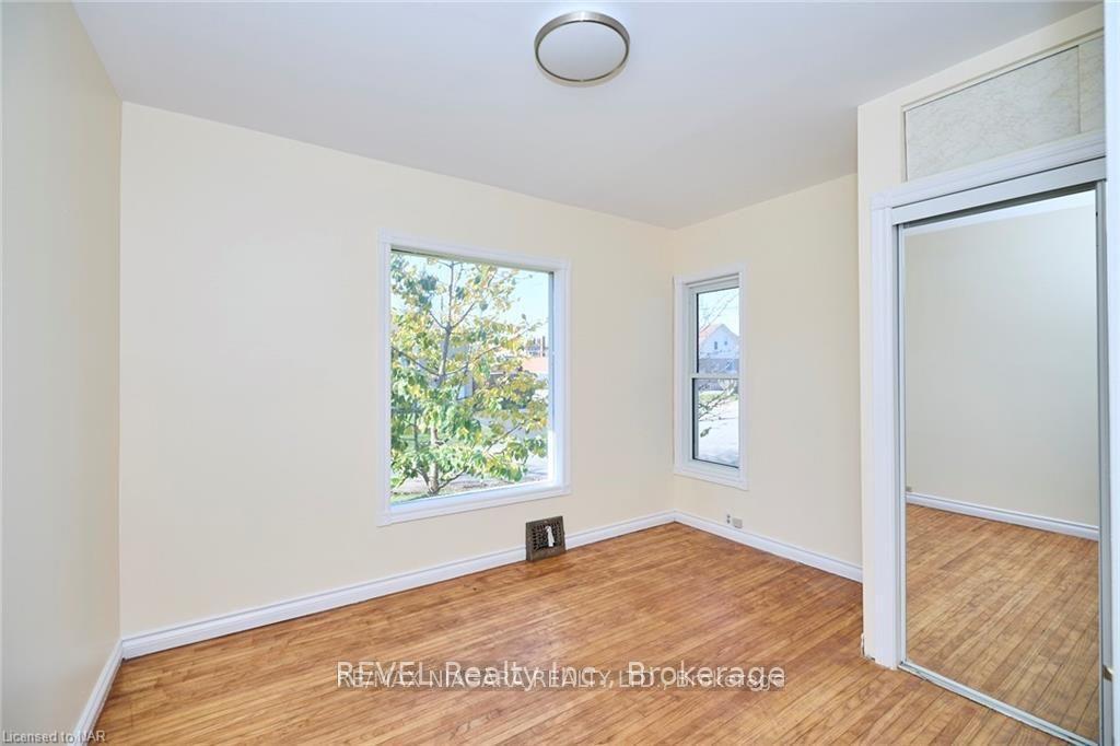 Photo 11 of 4744 Jepson Street, Niagara Falls, Downtown — HOMEH