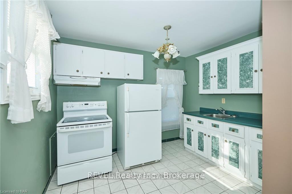 Photo 14 of 4744 Jepson Street, Niagara Falls, Downtown — HOMEH