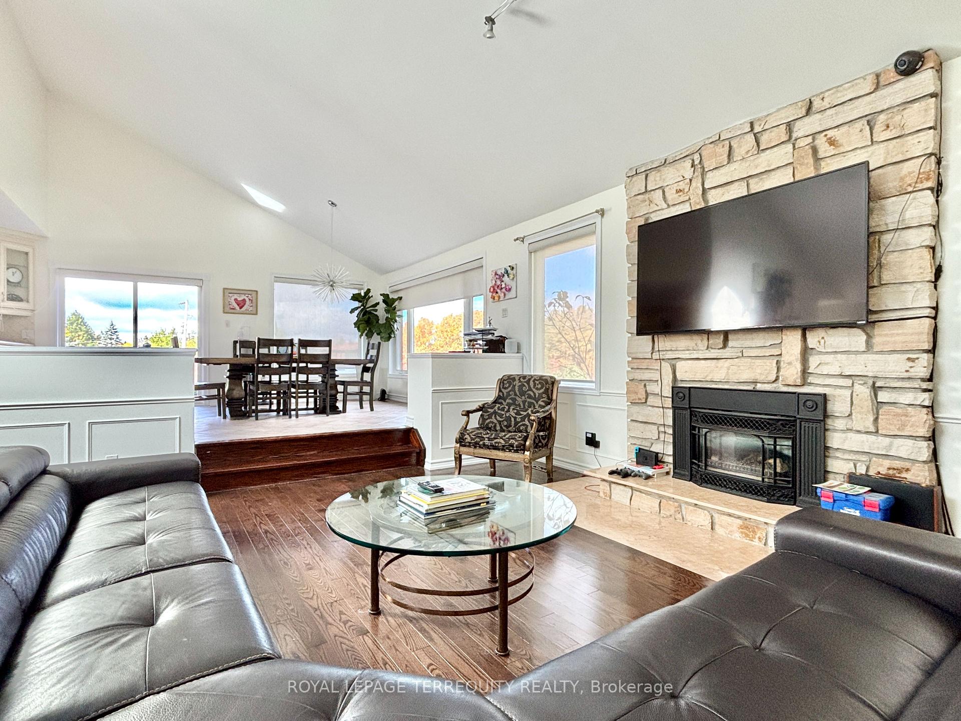 Photo 28 of 1041 15 Side Road, New Tecumseth, Rural New Tecumseth — HOMEH
