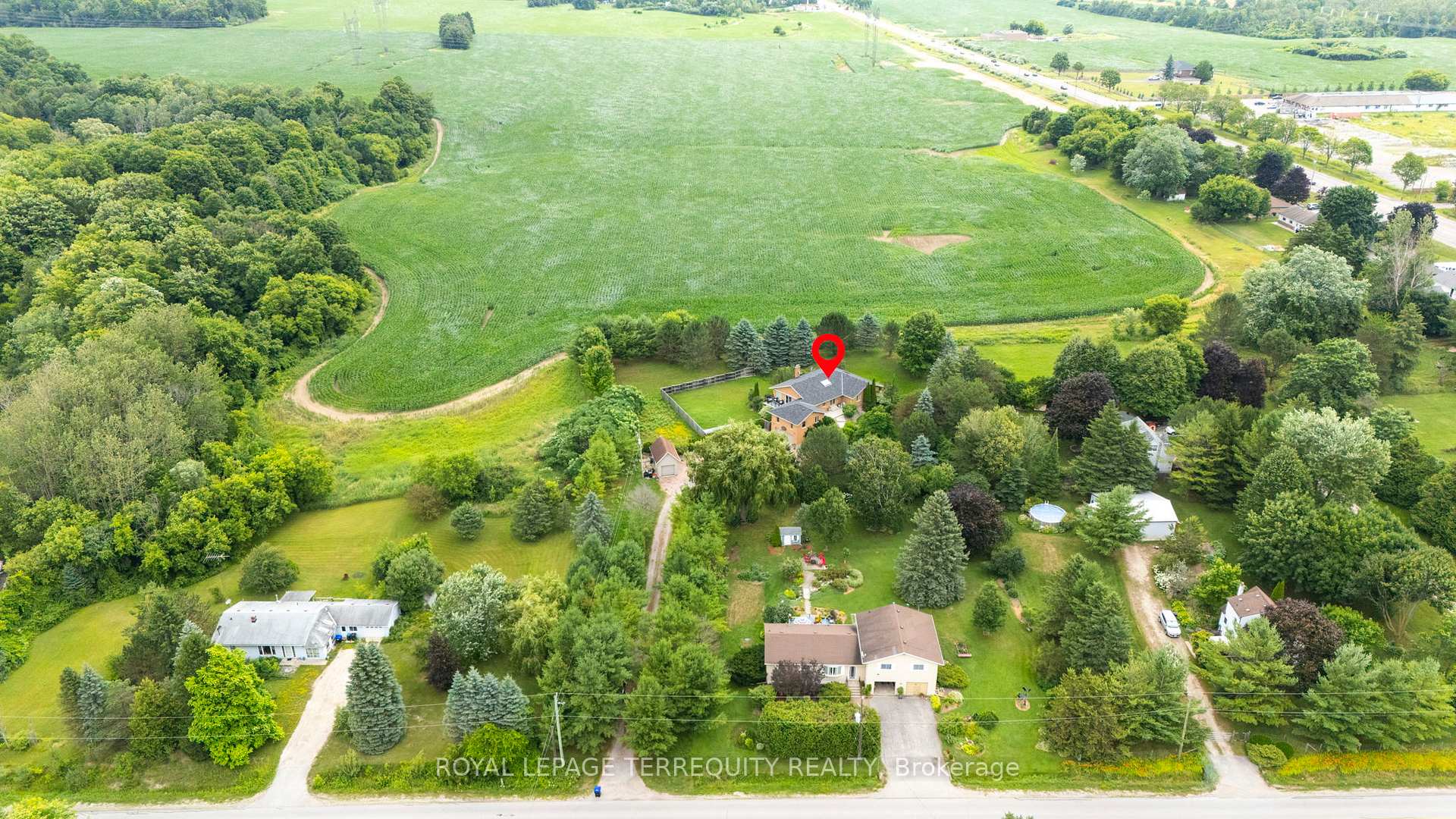Photo 44 of 1041 15 Side Road, New Tecumseth, Rural New Tecumseth — HOMEH